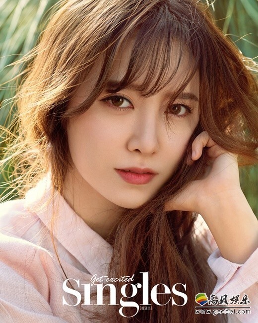 韩国演员具惠善为某时尚杂志拍摄的最新画报23日公开