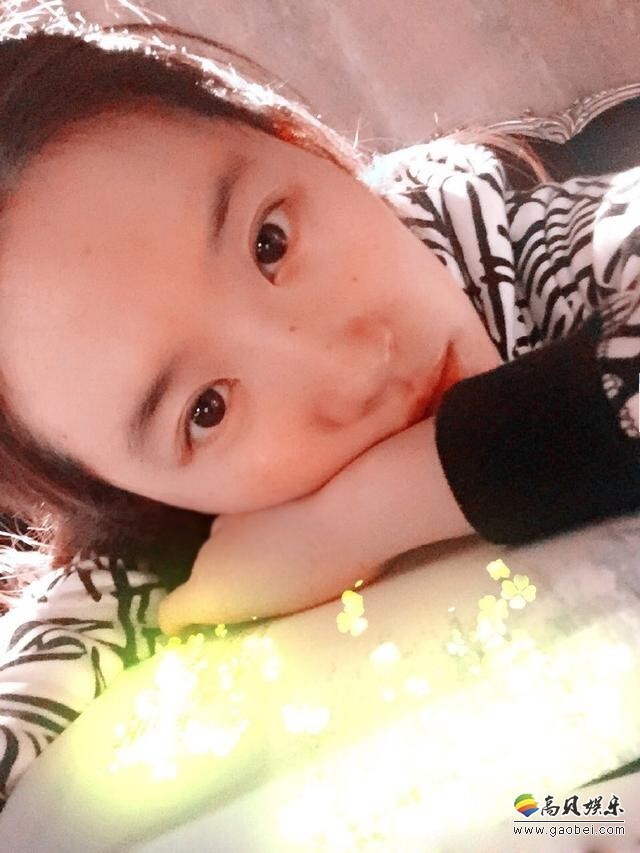 “神仙姐姐”刘亦菲晒素颜自拍了?