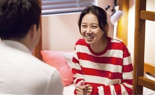 令人难以抗拒的孔晓振孔可爱，预告她的魅力即将展开