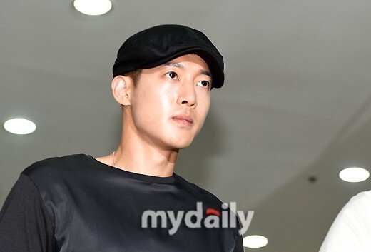 韩国检方今天对艺人金贤重涉嫌诬告前女友 韩国检方今天对艺人金贤重涉嫌诬告前女友