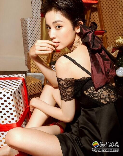 娜扎拍摄的圣诞大片曝光了? 娜扎拍摄的圣诞大片曝光了?