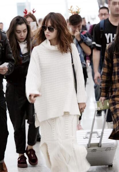 蔡依林分手后首次现身深圳机场? 蔡依林分手后首次现身深圳机场?