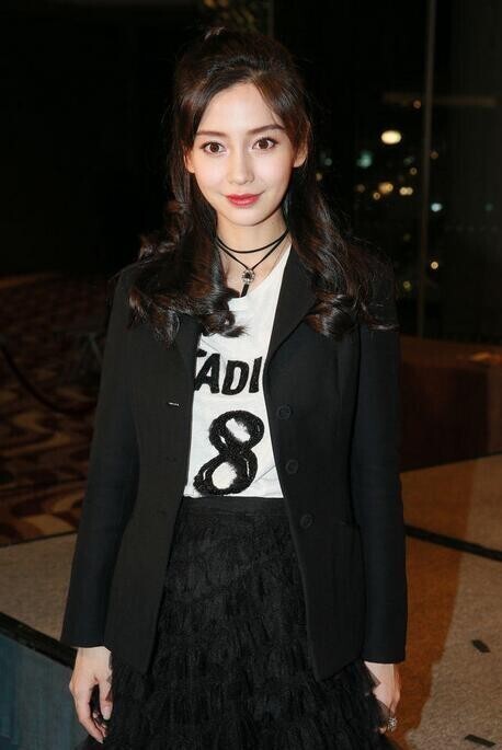 电影《摆渡人》的慈善首映礼是哪天? 电影《摆渡人》的慈善首映礼是哪天?