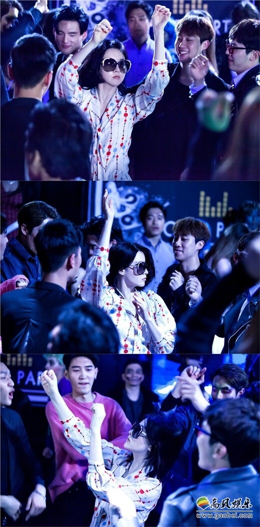 《师任堂,光的日记》公开了李英爱破格变身的现场剧照 《师任堂,光的日记》公开了李英爱破格变身的现场剧照