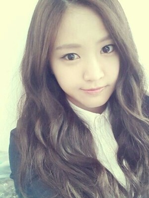 APINK孙娜恩朴初珑出席品牌代言签名会 APINK孙娜恩朴初珑出席品牌代言签名会