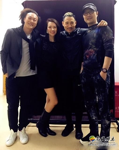 章子怡这次晒与谁的合影了? 章子怡这次晒与谁的合影了?