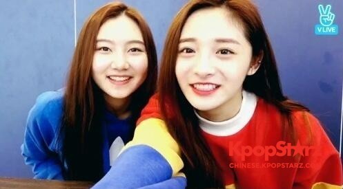 23日下午,胜妍与周洁琼进行了Vapp直播 23日下午,胜妍与周洁琼进行了Vapp直播