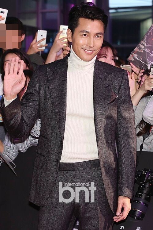 韩国电影《阿修罗》在首尔举行红毯仪式