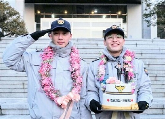 演员朴叙俊和姜河那首次在电影《青年警察》中携手合作 演员朴叙俊和姜河那首次在电影《青年警察》中携手合作