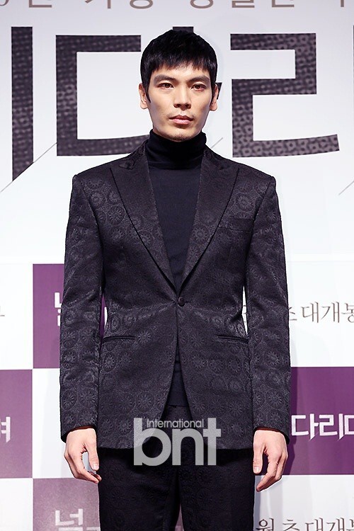 金盛吴确定出演新剧《三流之路》 金盛吴确定出演新剧《三流之路》