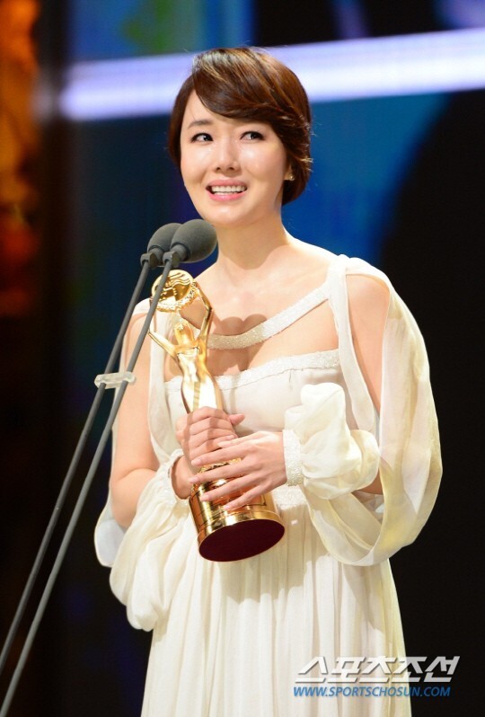 歌手兼演员李贞贤确定担任电影《Split》该片女主角