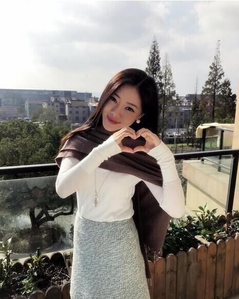 邓家佳感恩节给粉丝发了什么福利? 邓家佳感恩节给粉丝发了什么福利?