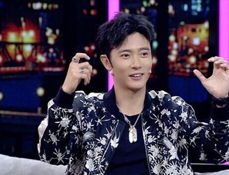 张丹峰亲自执笔的家庭生活记录叫什么？