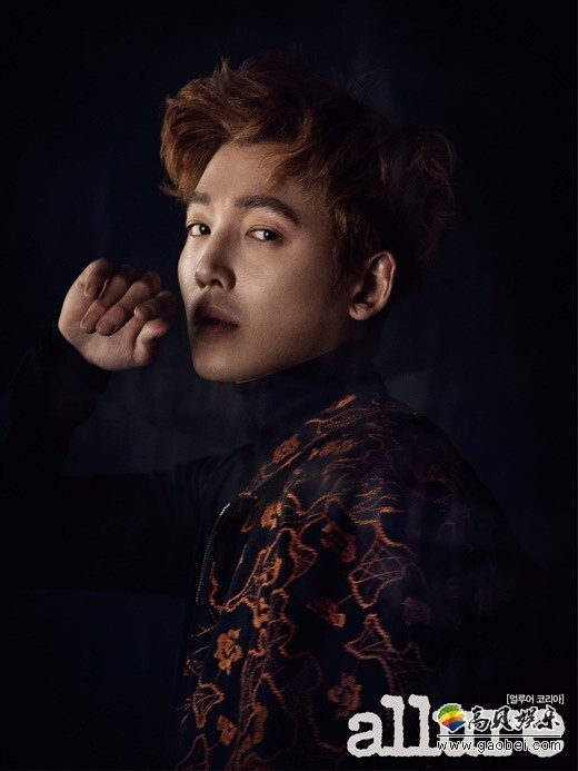 演员郑敬淏所拍摄的最新画报和采访内容公开 演员郑敬淏所拍摄的最新画报和采访内容公开