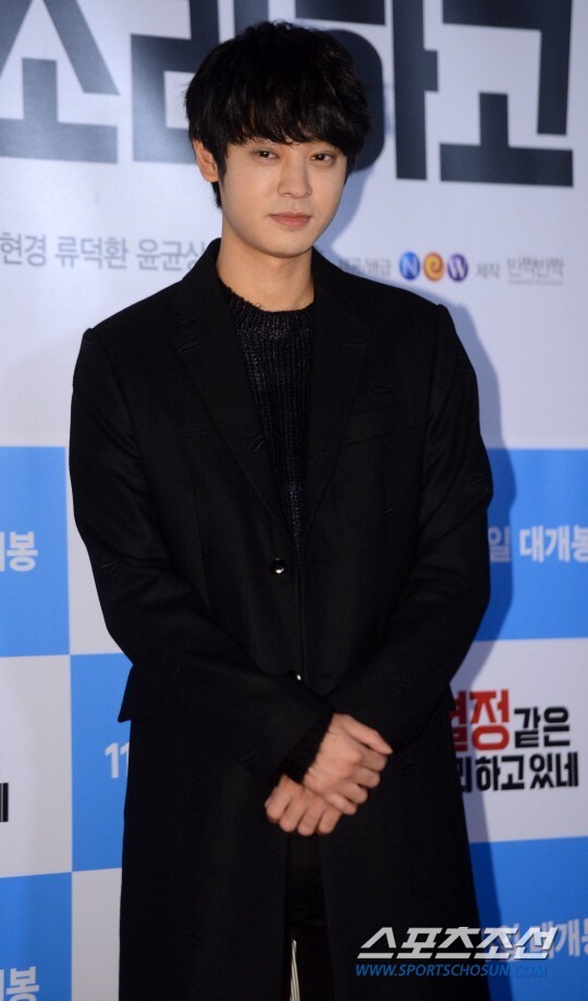 歌手郑俊英召开记者见面会回应涉嫌性侵一事 歌手郑俊英召开记者见面会回应涉嫌性侵一事