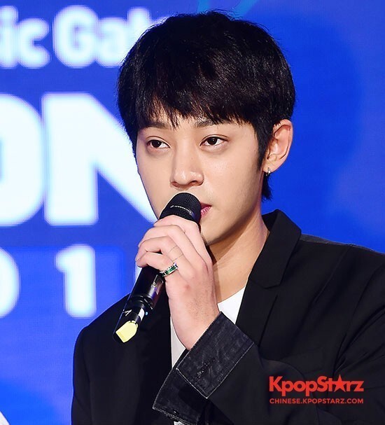 郑俊英今日突然召开记者会