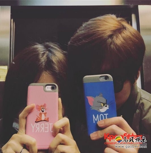 演员朴河善通过个人Instagram公开了与丈夫的有爱合照 演员朴河善通过个人Instagram公开了与丈夫的有爱合照