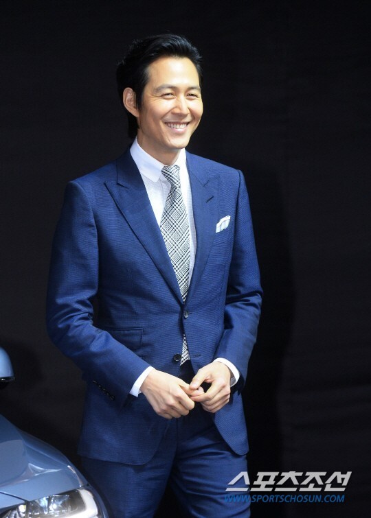 演员李政宰出席汽车品牌新车S90发布会 演员李政宰出席汽车品牌新车S90发布会