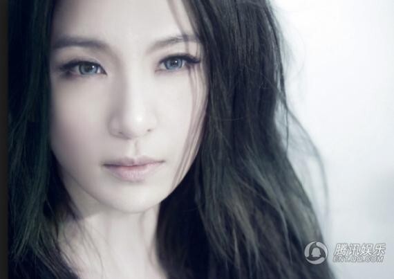 田馥甄（Hebe），以单飞不解散模式活动多年