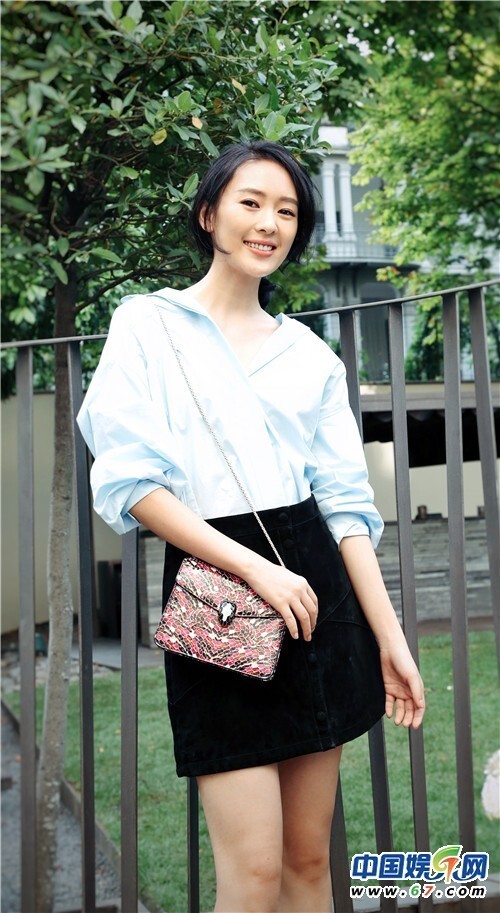 童瑶受邀出席某国际品牌活动 童瑶受邀出席某国际品牌活动