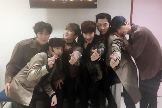 男团神话25日在大邱EXCO举行了巡演