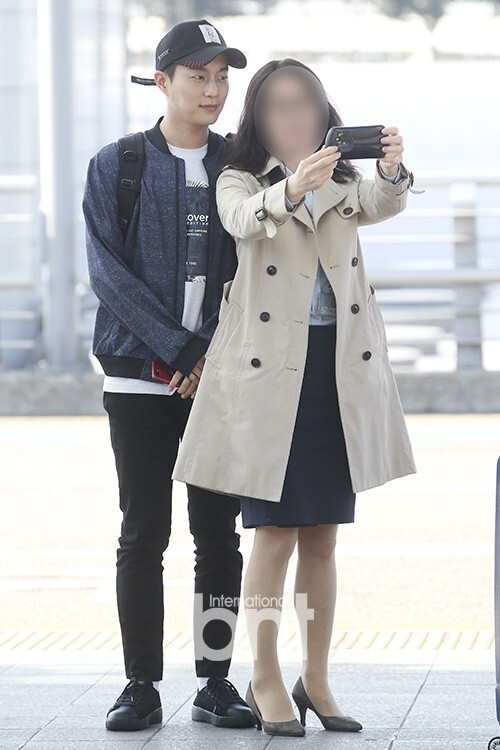 尹斗俊前往老挝录制KBS综艺节目《Battle Trip》 尹斗俊前往老挝录制KBS综艺节目《Battle Trip》