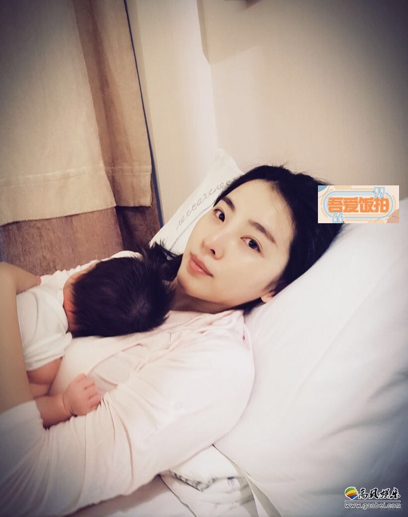 央视主持人李思思携二胎儿子罕见出镜 央视主持人李思思携二胎儿子罕见出镜