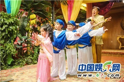 将于本周五晚20：00收官的《爸爸4》特迎来成龙李治廷助阵