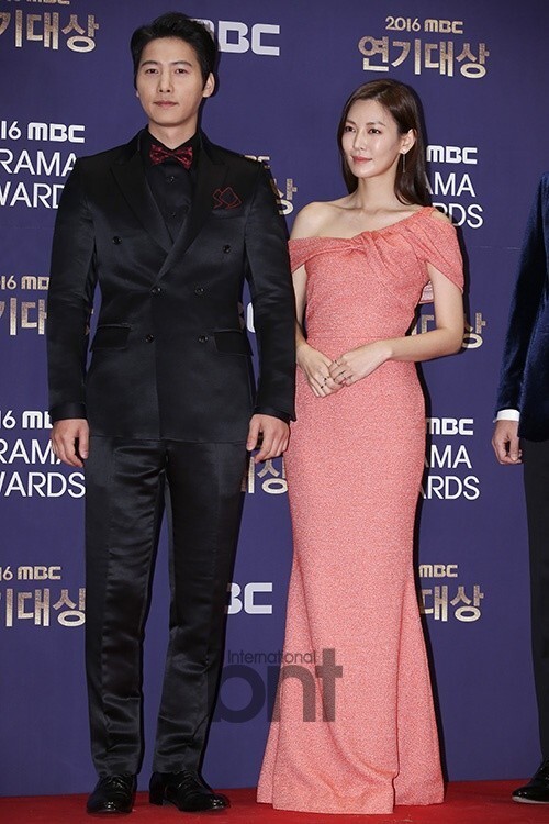 因戏结缘的韩国演员李尚禹、金素妍宣布将于6月结婚 因戏结缘的韩国演员李尚禹、金素妍宣布将于6月结婚