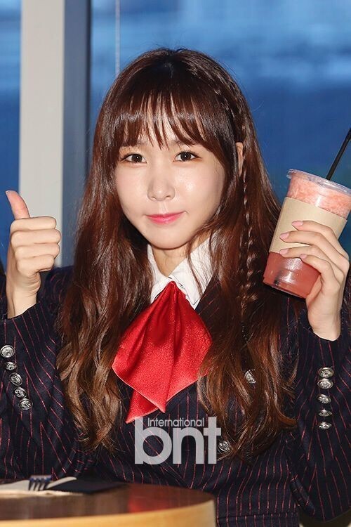 韩国女子组合Crayon Pop参加综艺节目《我爱偶像》现场录制 韩国女子组合Crayon Pop参加综艺节目《我爱偶像》现场录制