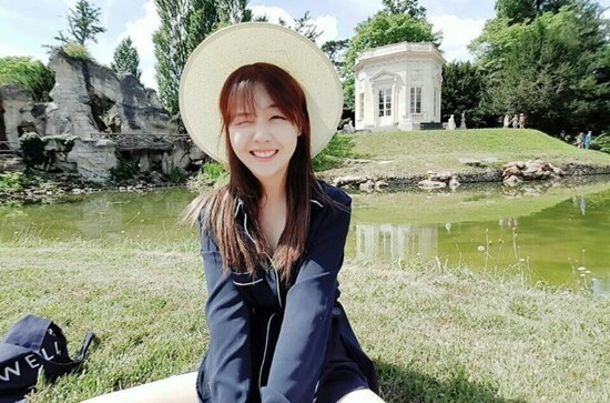 敏雅将于今晚通过Naver Vapp进行KTV歌唱对决节目 敏雅将于今晚通过Naver Vapp进行KTV歌唱对决节目