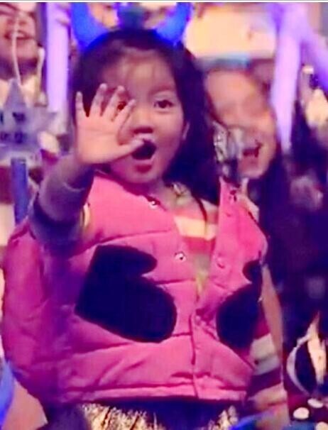 “阿拉蕾”现身谁的演唱会?