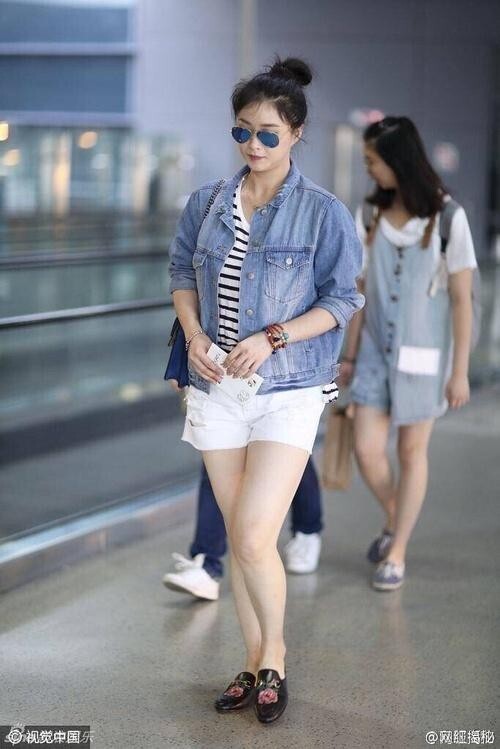 蒋欣越来越胖了，看这腿粗的？