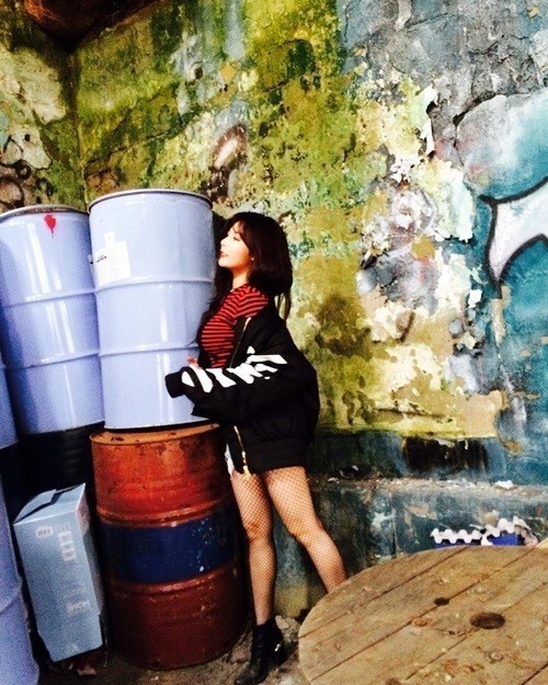 女子组合4minute泫雅公开了似画报的日常 女子组合4minute泫雅公开了似画报的日常