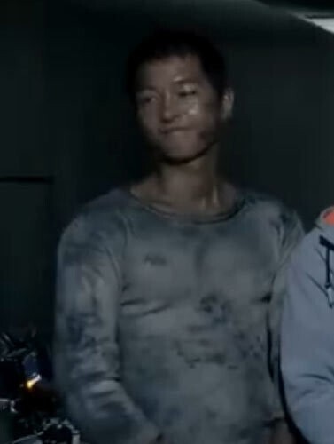 韩国电影《军舰岛》为首届伦敦东亚电影节录制祝贺影片