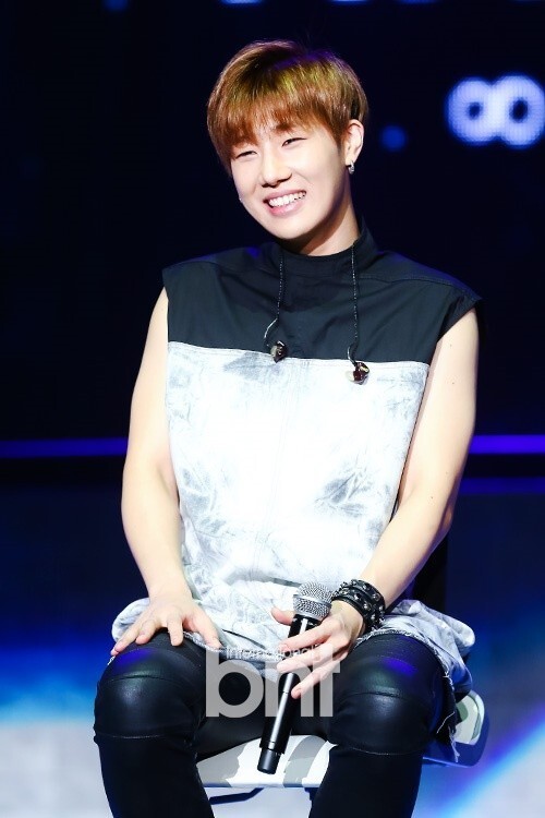 韩国男团INFINITE成员圣圭肋骨骨折 韩国男团INFINITE成员圣圭肋骨骨折