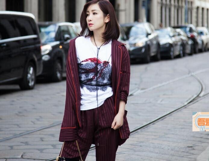 秦海璐米兰街拍曝光了睡衣风又来了? 秦海璐米兰街拍曝光了睡衣风又来了?