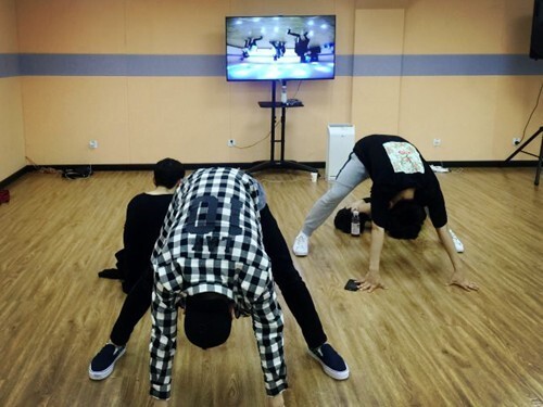 张艺兴将在中国作为solo歌手出道 张艺兴将在中国作为solo歌手出道