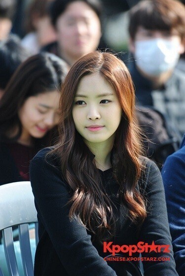 女团Apink成员孙娜恩直怼有关自己家人的恶评 女团Apink成员孙娜恩直怼有关自己家人的恶评