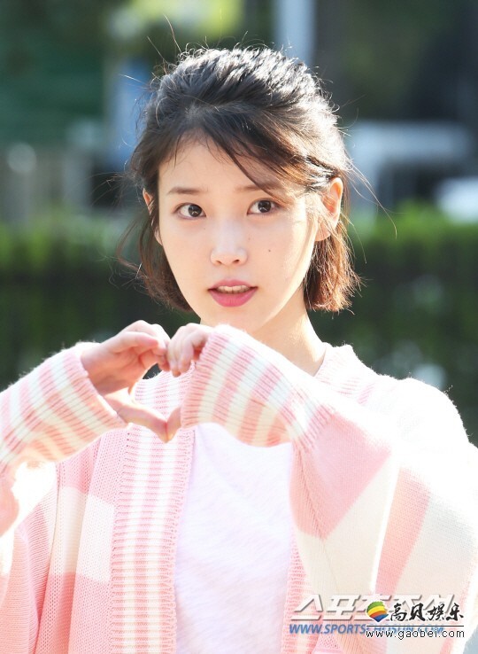 传歌手IU将与PSY一同出演《 Fantastic Duo》第二季 传歌手IU将与PSY一同出演《 Fantastic Duo》第二季