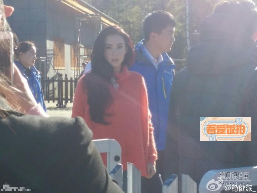 张柏芝现身长白山录制节目