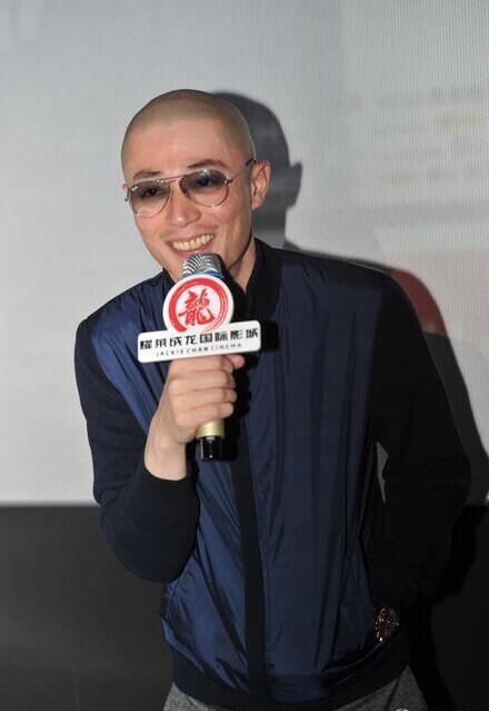 霍建华携什么新片举行了见面会？