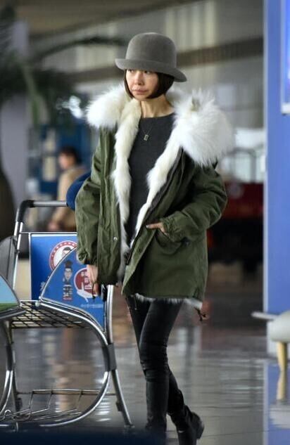 陈鲁豫素颜现身机场瞧那腿细的? 陈鲁豫素颜现身机场瞧那腿细的?