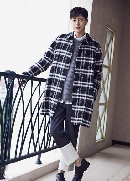 成熟稳重的熟男范朴海镇? 成熟稳重的熟男范朴海镇?