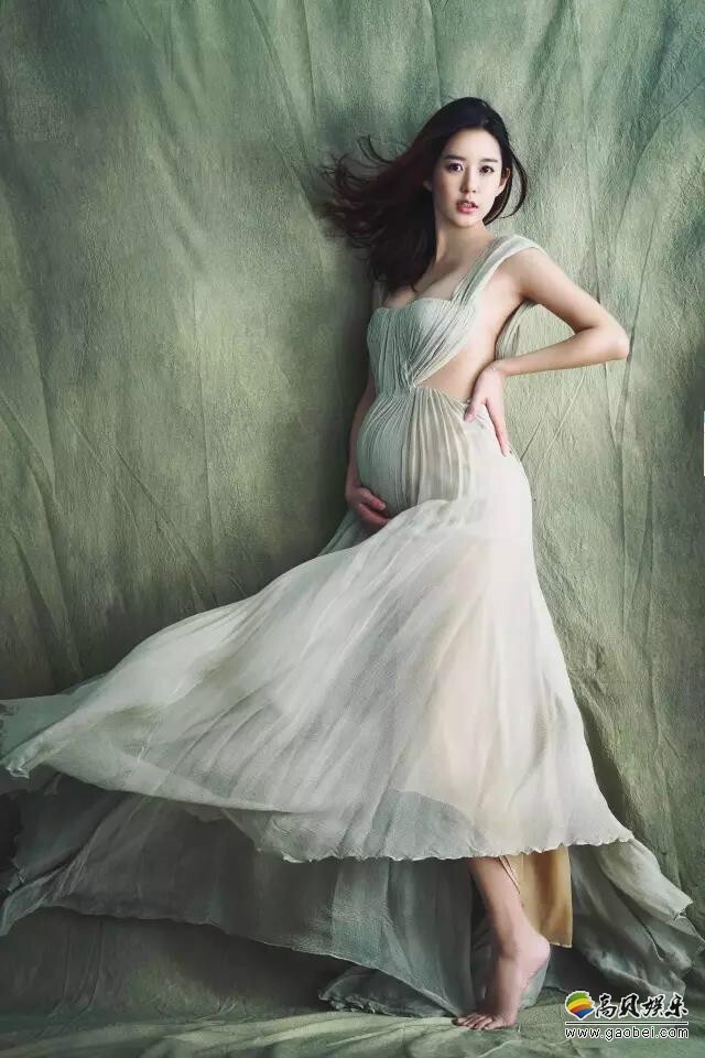 陈赫妻子张子萱在网上首次晒出了自己早前的怀孕全纪录 陈赫妻子张子萱在网上首次晒出了自己早前的怀孕全纪录
