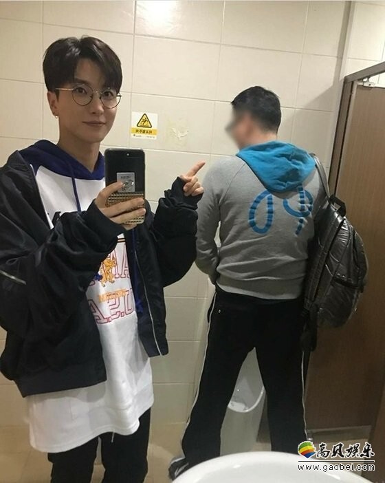 韩团Super Junior成员利特在SNS上晒出一张照片 韩团Super Junior成员利特在SNS上晒出一张照片