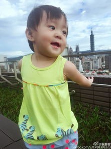 贾静雯与修杰楷的第一个女儿“咘咘”是哪一年生的? 贾静雯与修杰楷的第一个女儿“咘咘”是哪一年生的?