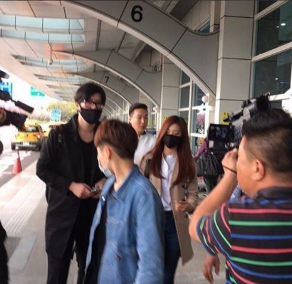 人气新人女团TWICE的成员周子瑜19日下午返台 人气新人女团TWICE的成员周子瑜19日下午返台