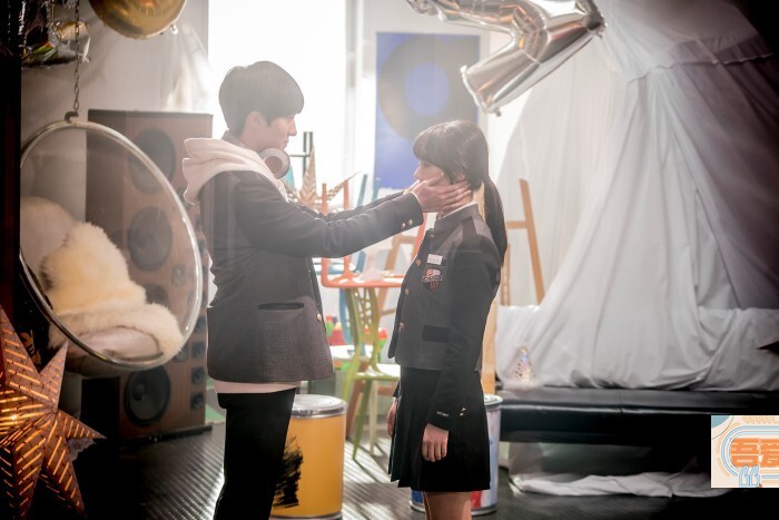 网络剧《Click Your Heart》公开了让人心动的主人公剧照