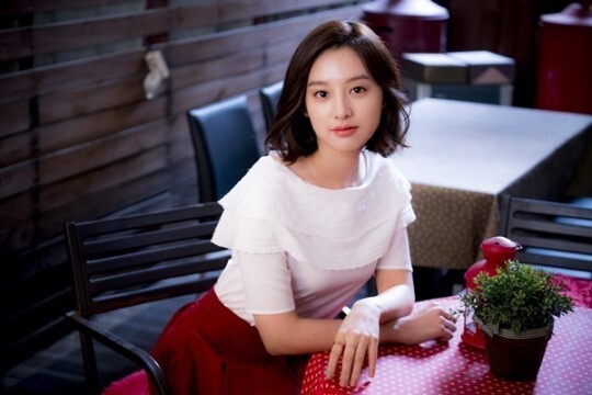 饰演尹明珠的演员金智媛日前接受访问 饰演尹明珠的演员金智媛日前接受访问